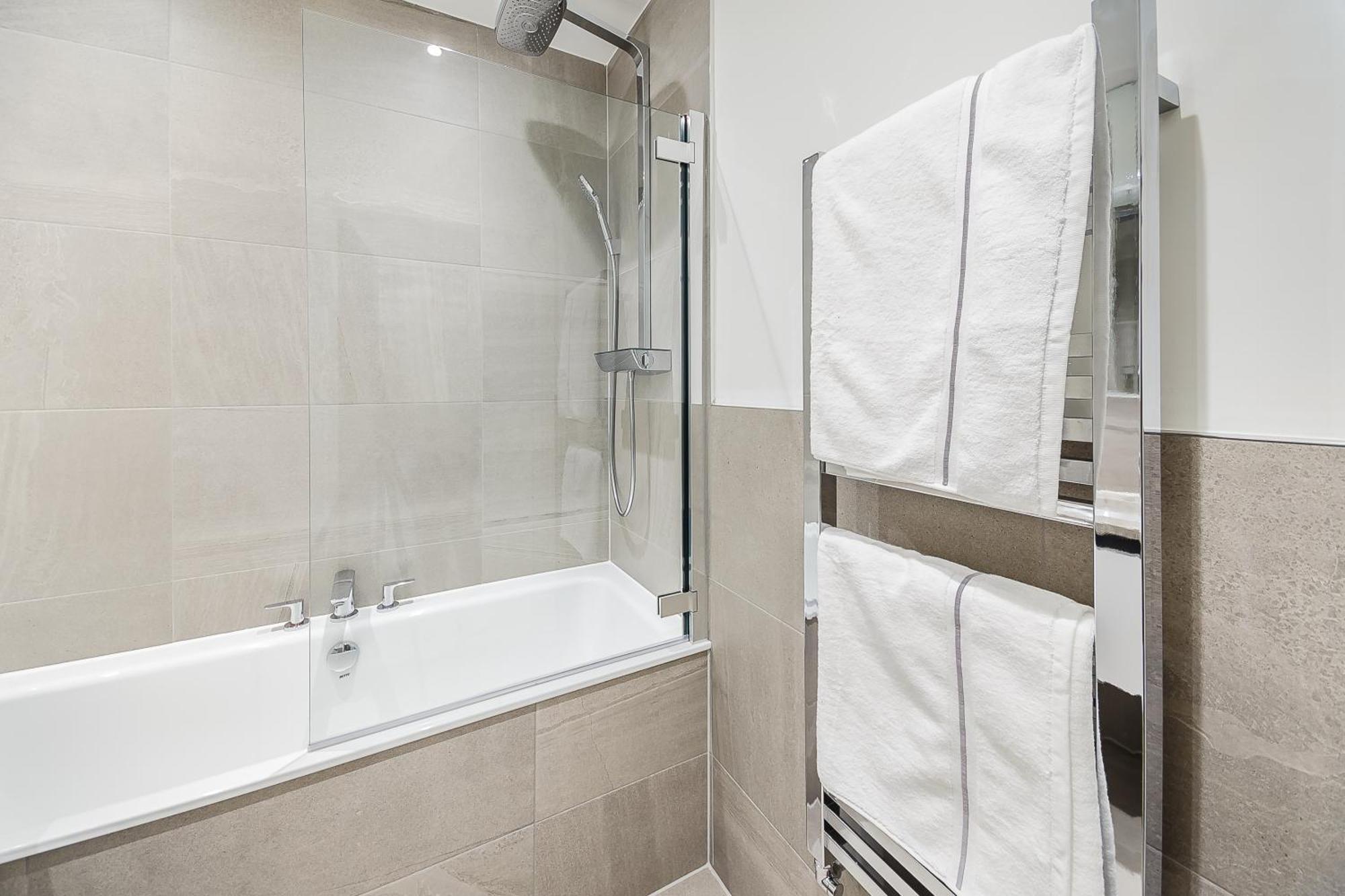 Palace Wharf Apartments ลอนดอน ภายนอก รูปภาพ